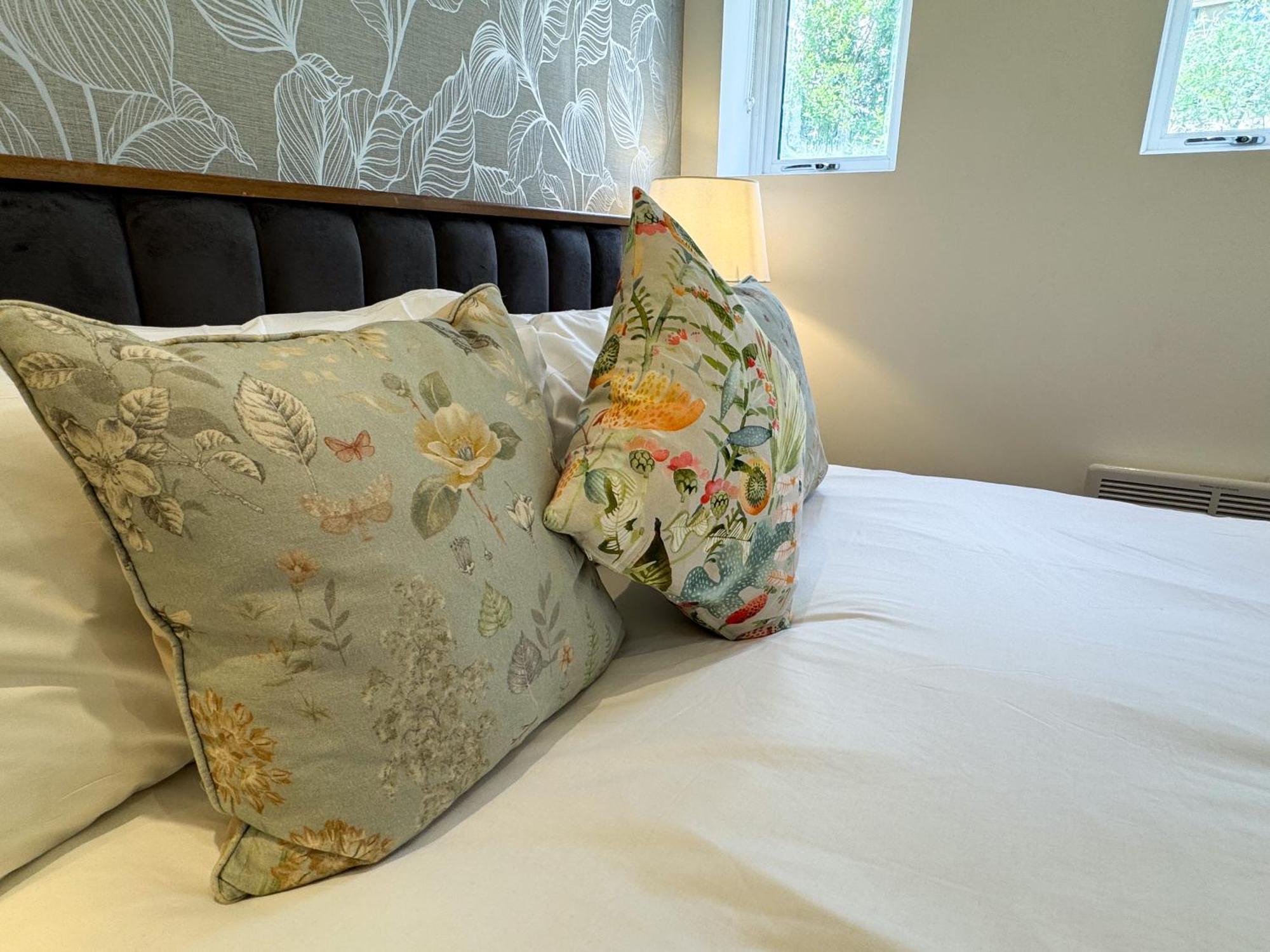The Avonmore Olympia London Ngoại thất bức ảnh