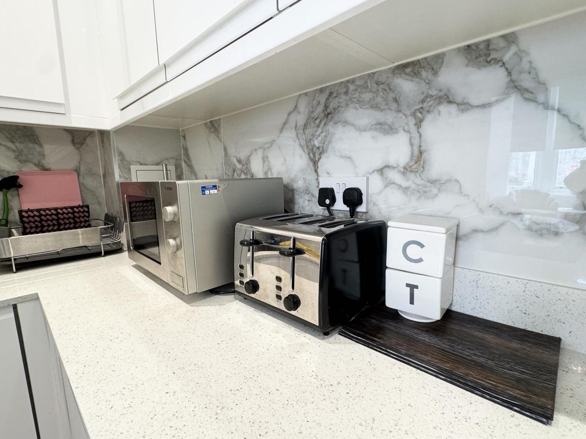 The Avonmore Olympia London Ngoại thất bức ảnh
